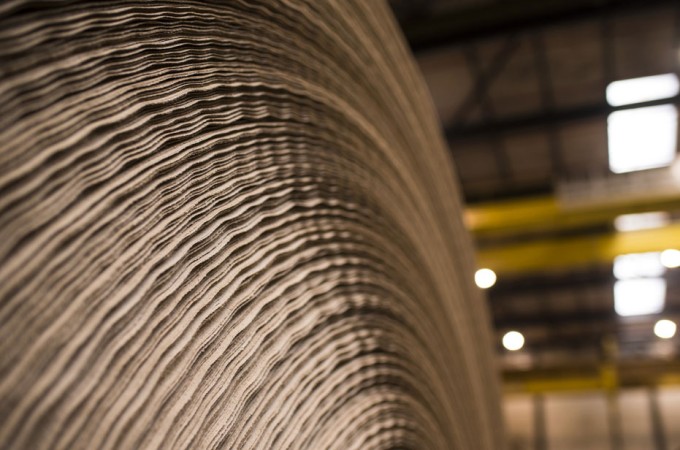 Recycled Fiber vs. Virgin Fiber: Building a Circular Economy